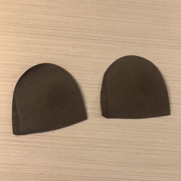 4 bras - Picture 3 of 14